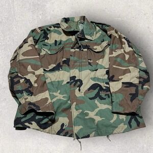 Vintage Military Jacket Mens Medium 90s M65 Coat Cold Weather Woodland Camo Army